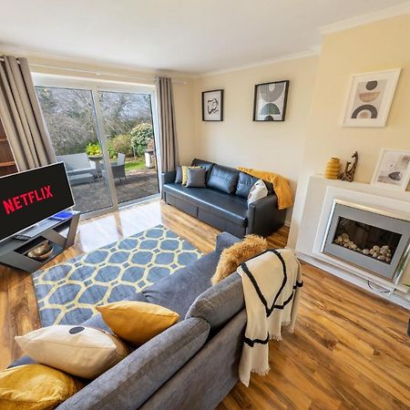 Pierocks Carver Entire House, Hot Tub & Wifi High Wycombe Exterior foto