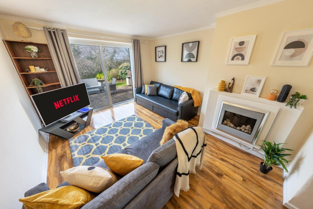 Pierocks Carver Entire House, Hot Tub & Wifi High Wycombe Exterior foto