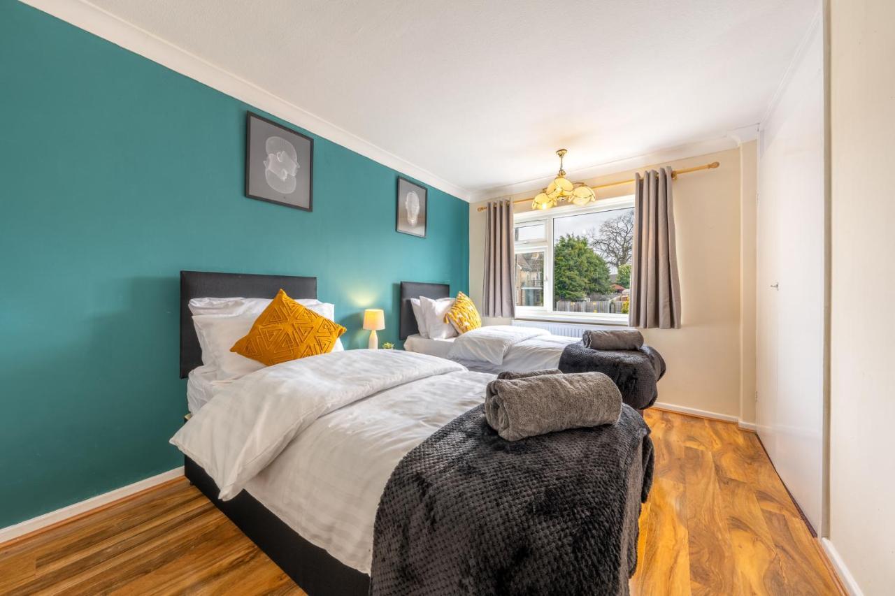 Pierocks Carver Entire House, Hot Tub & Wifi High Wycombe Exterior foto